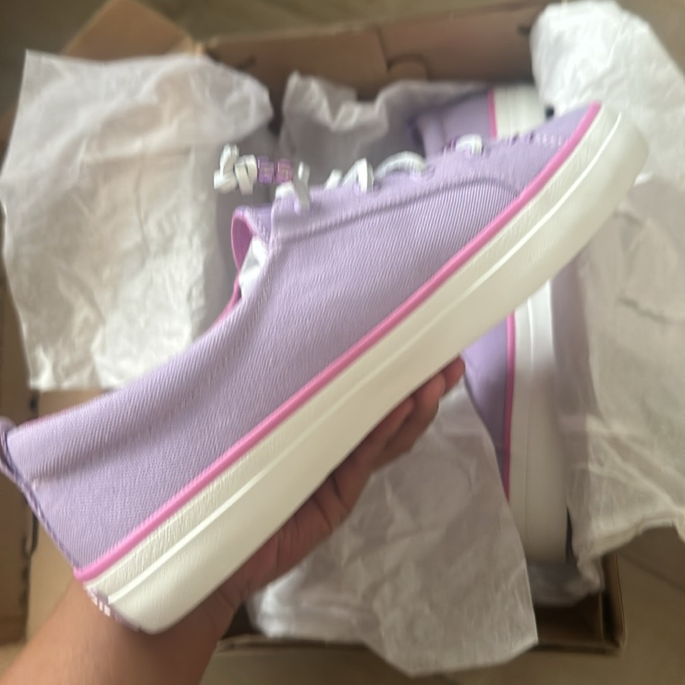 Sperry - Picture 4 of 5